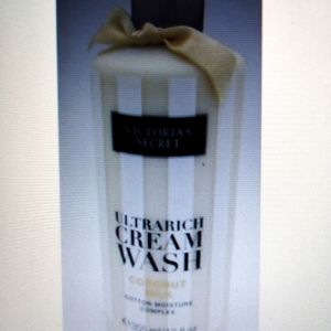Victoria Secret Ultra rich Cream Wash Coconut
